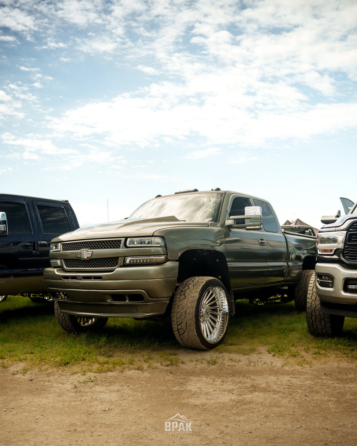 2001-2010 Chevrolet/GMC 2500/3500 Traction Bar Kit